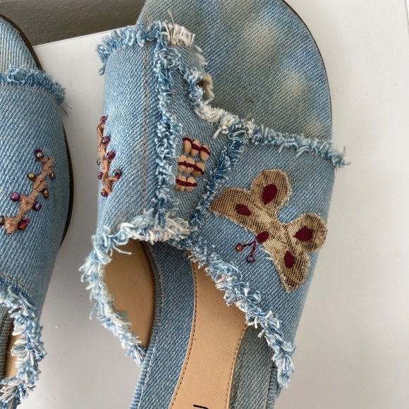 Frayed blue denim sandals - Picture 8 of 10
